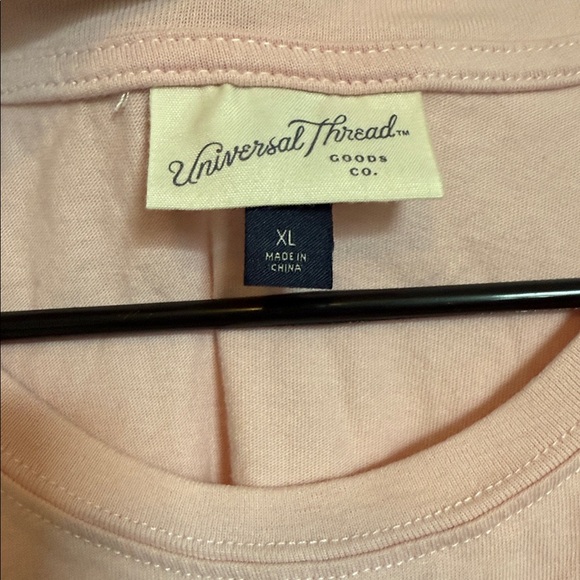 NEW Universal Thread Graphic Tee “Le Weekend” - Picture 3 of 6